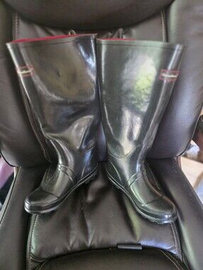 Rare Canadian Carriboots Rubber Women's Tall Boots Lined Waterproof Black Size 6